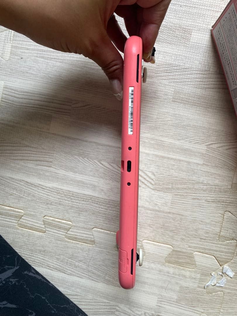 任天堂　Switchライト