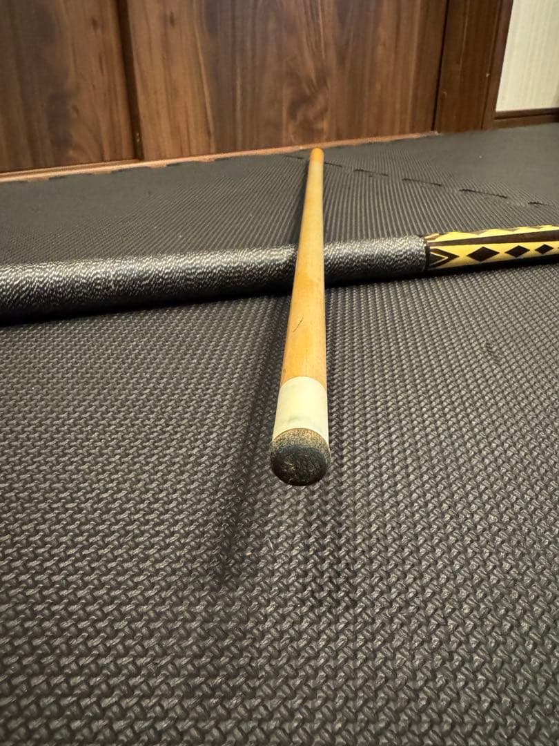 美品　即日発送　ビリヤード キュー　JB
