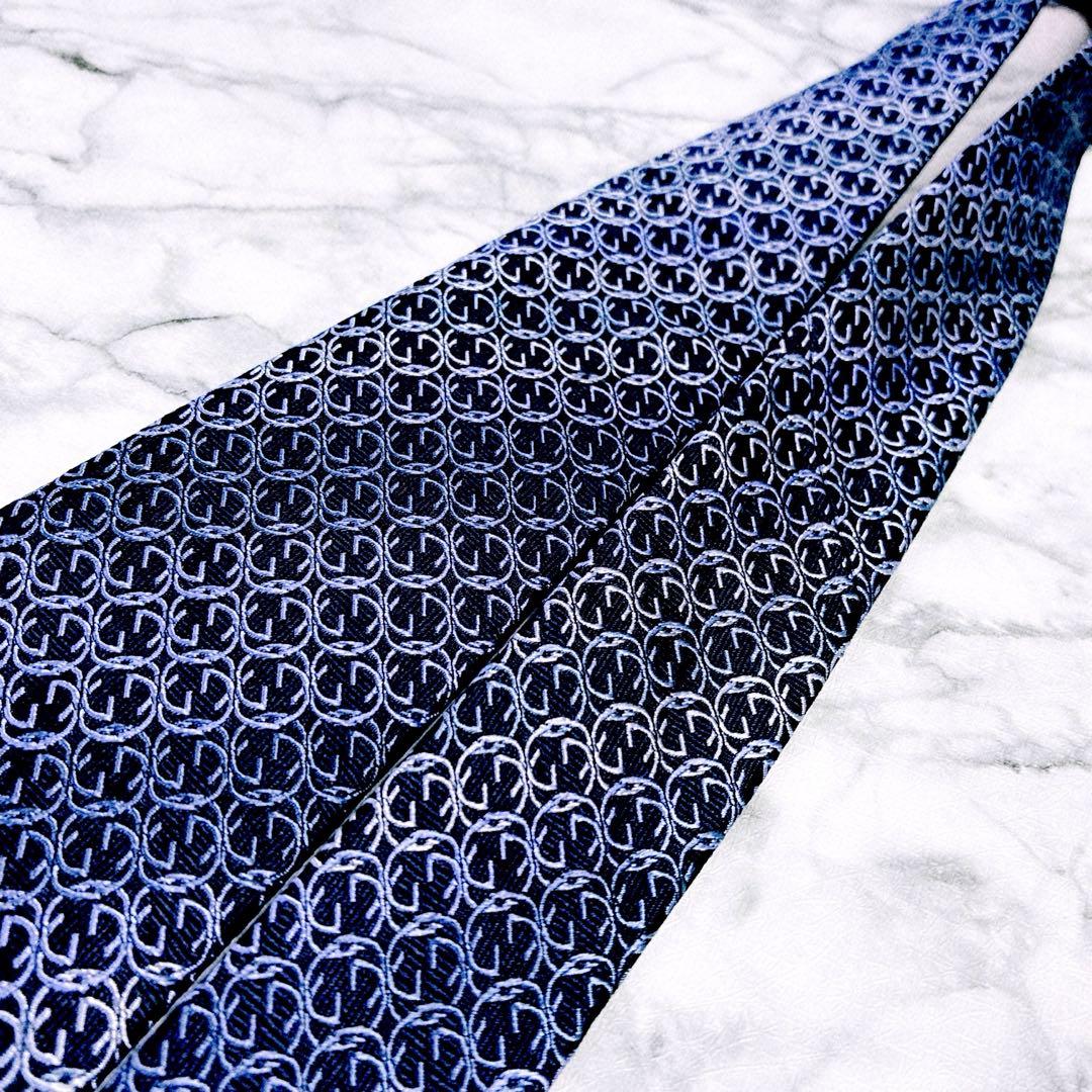 ✨未使用クラス✨唯一無二希少デザイン✨GUCCI グラデーションGG柄　ネクタイ