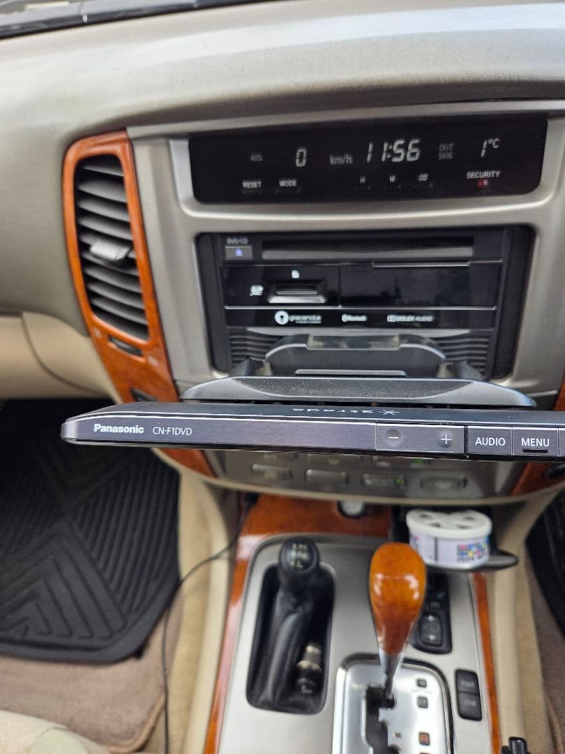 パナソニックフローティングナビ　CN-F1DVD　はっちゃん専用
