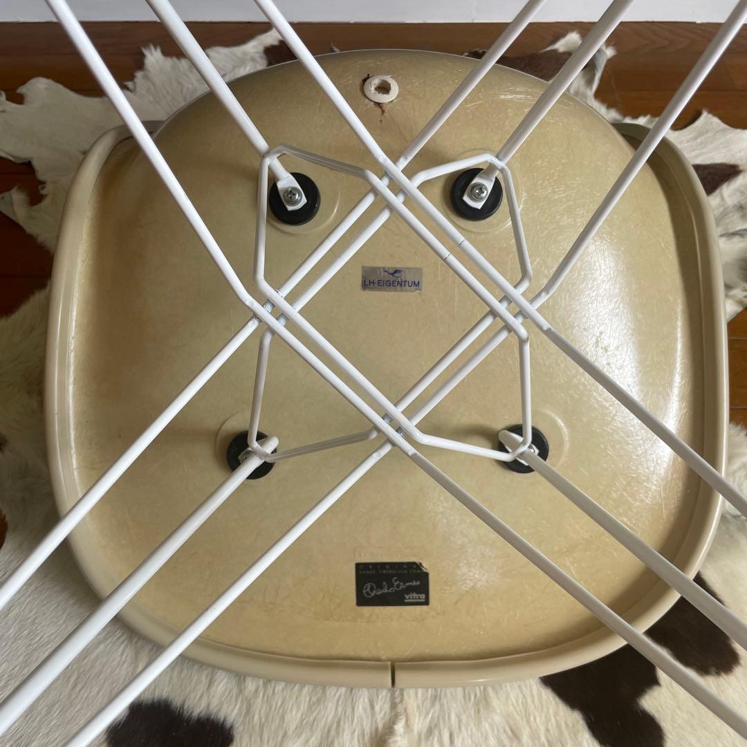 HERMAN MILLER イームズ　サイドシェルチェア　エッフェルベース