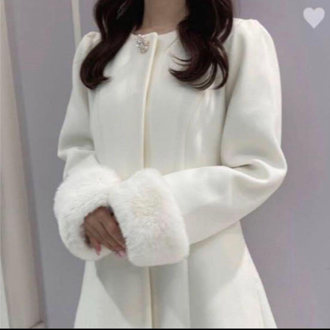 【新品未使用】アンミール　ノーカラー　ビジュー コート　グレー