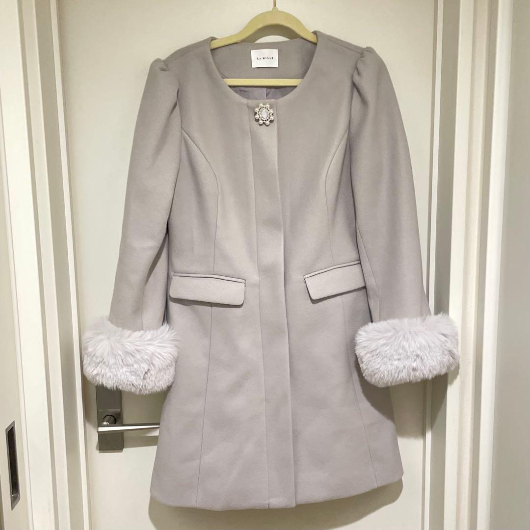 【新品未使用】アンミール　ノーカラー　ビジュー コート　グレー