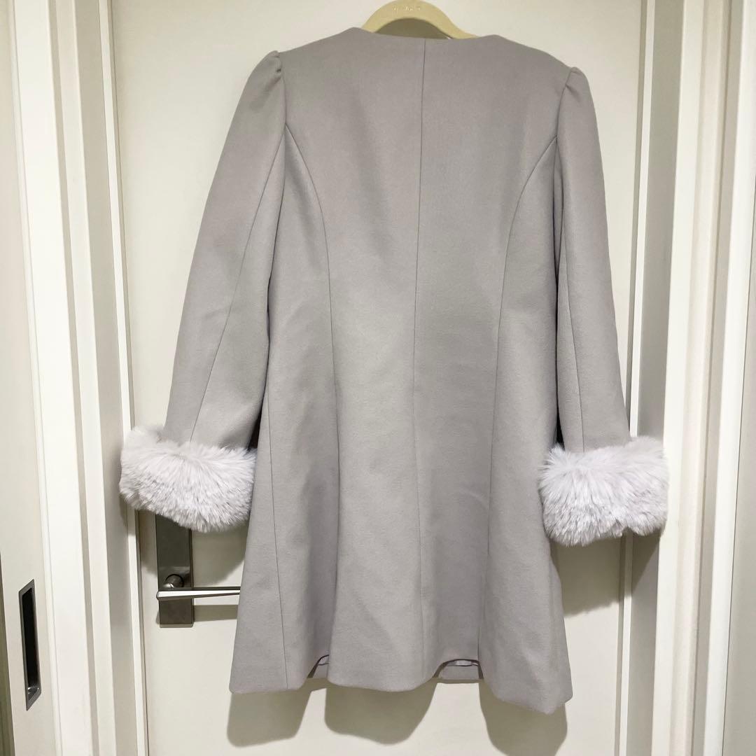 【新品未使用】アンミール　ノーカラー　ビジュー コート　グレー