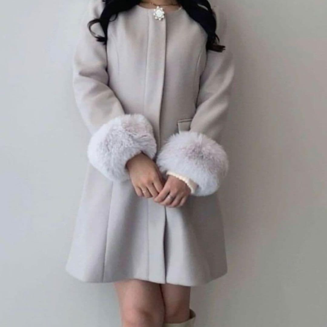 【新品未使用】アンミール　ノーカラー　ビジュー コート　グレー