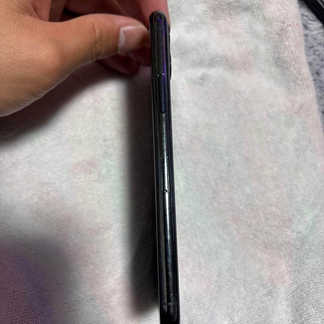 iPhone11プロ　ミッドナイトグリーン　ケース付