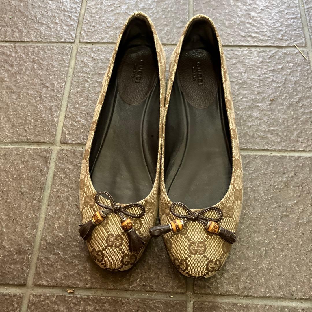 まゆゆさま専用GUCCI ベージュ フラットシューズ