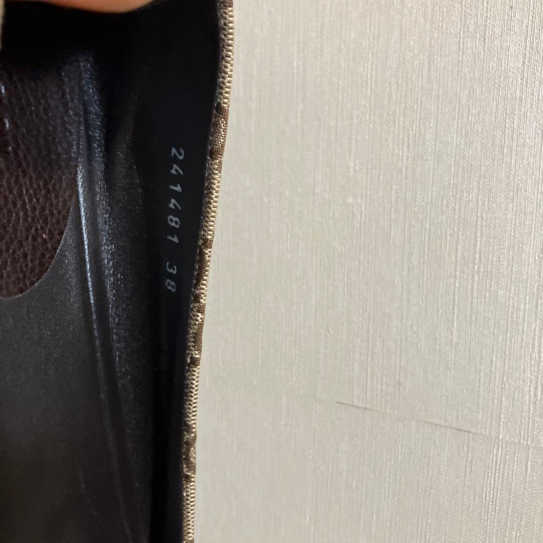 まゆゆさま専用GUCCI ベージュ フラットシューズ