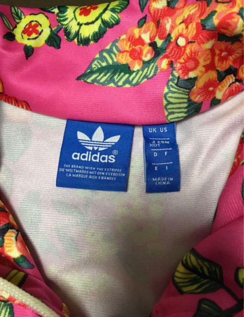 kKKKeiko様用 アディダスオリジナルス　花柄　ジャージ