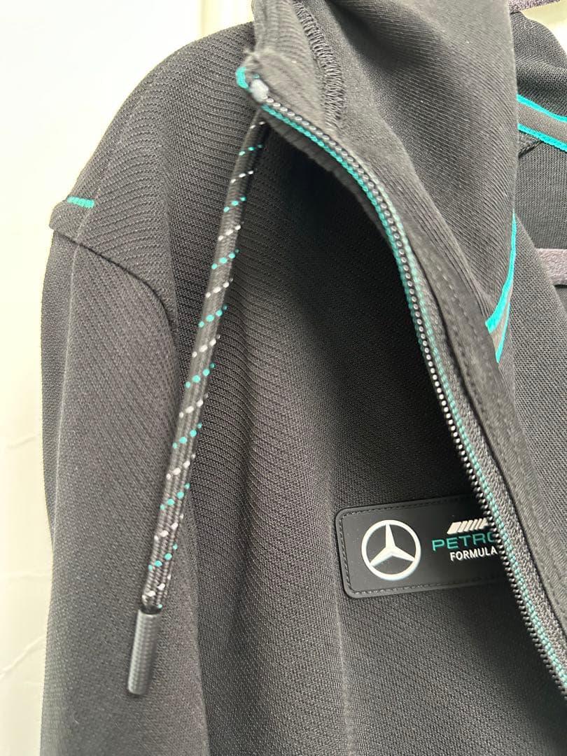 秋物最終値下げしました‼️【新品】Puma メルセデス・ベンツ ジャージ上下セット