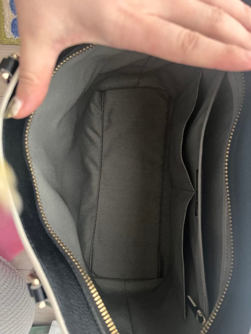 美品　コールハーン　ビジネスバッグ　女性用　黒　革製