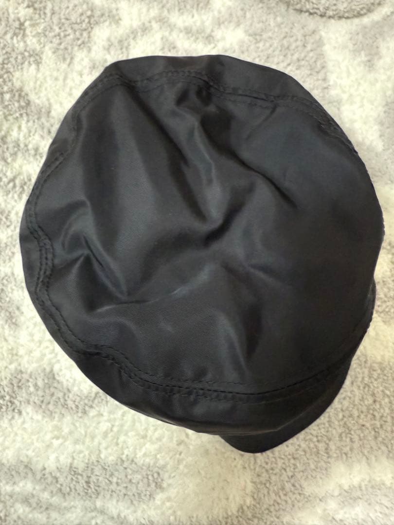 プラダ　バケットハット