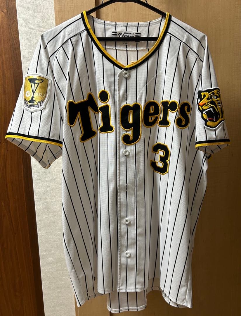 阪神タイガース 2023レプリカユニフォーム チャンピオンエンブレム 大山選手L