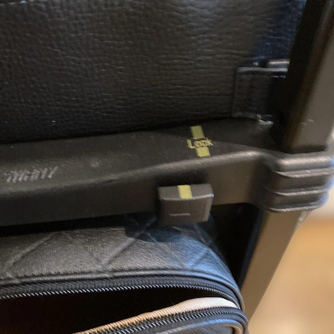 SWANYスワニー車輪止め用ストッパー付きキャリーケース