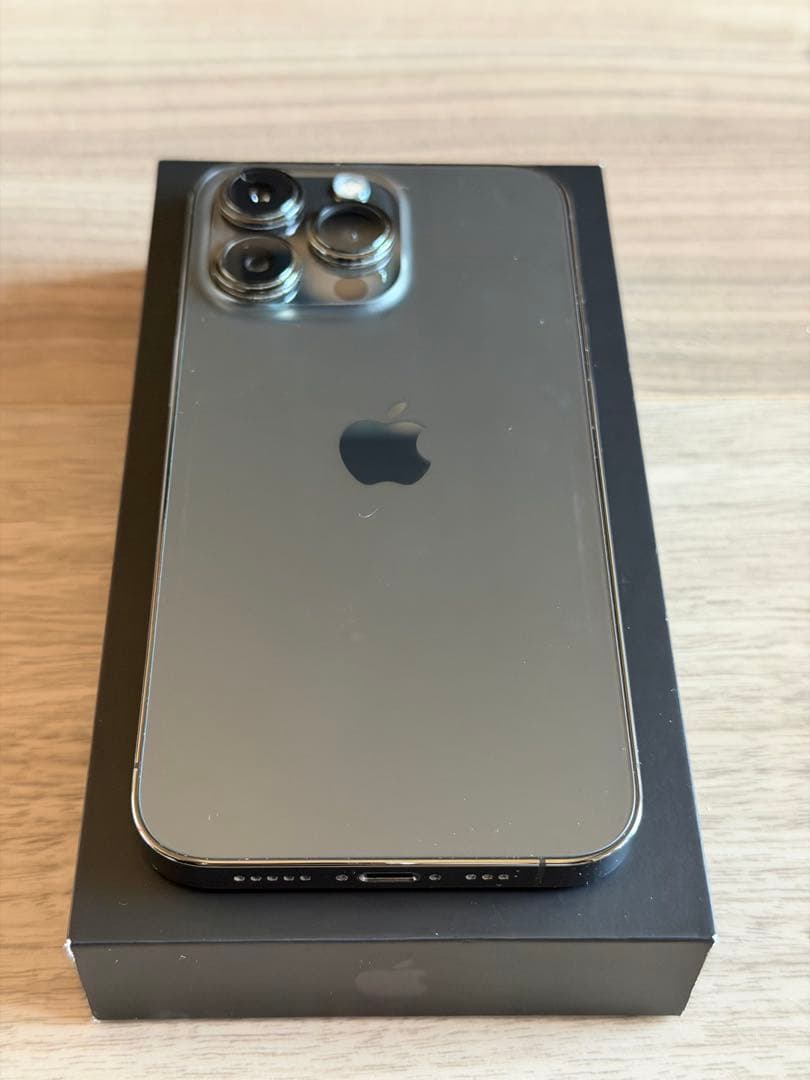 Apple iPhone 13 Pro グラファイト　256GB 美品