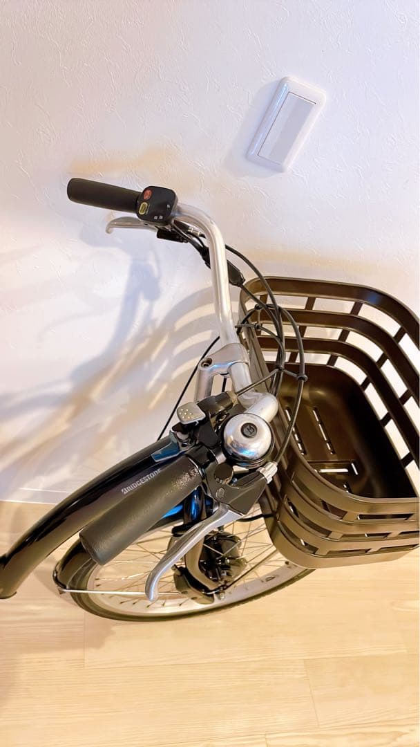 ブリヂストンの24インチ電動自転車。​​指定エリア内送料無料。