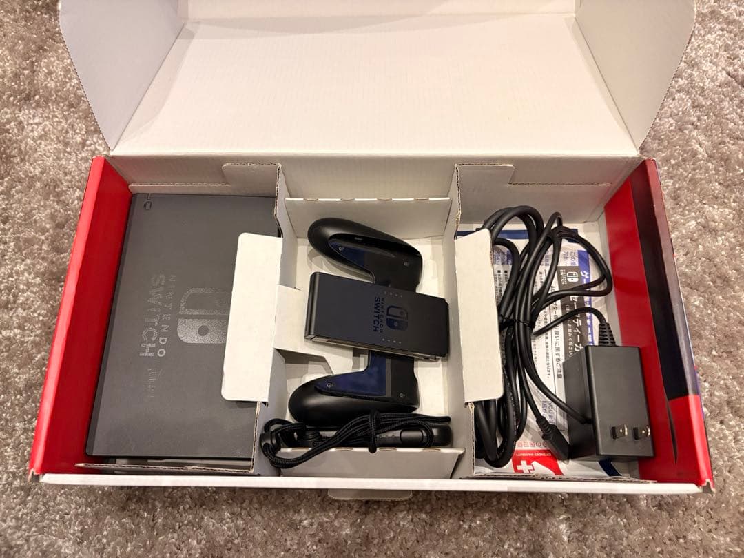 Nintendo Switch 本体 ピンク/イエロー Joy-Con