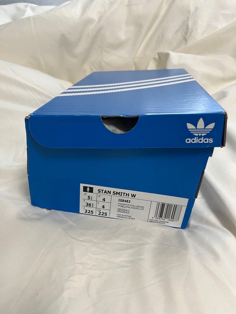 新品未使用　アディダス スタンスミス （ハート バレンタインIG8482）