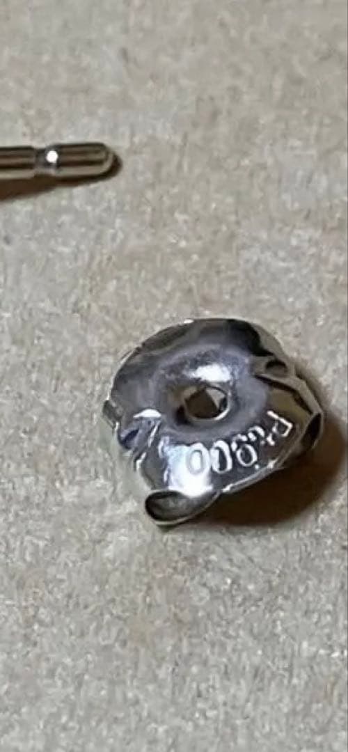 クロス　プラチナ　ダイヤモンド　ピアス☆ キャッチ無し