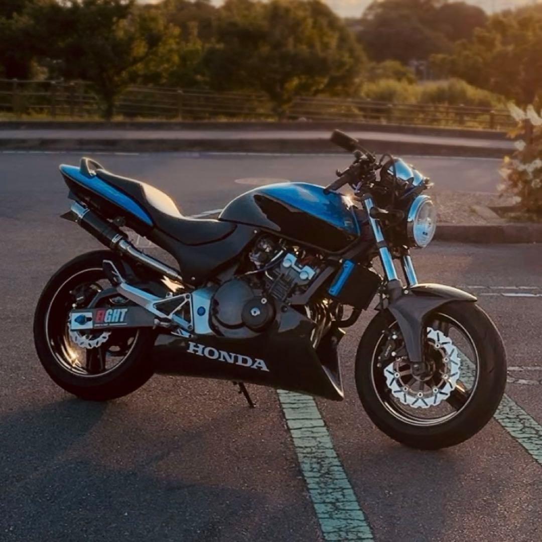 ホーネット LCIカーボンショートマフラー