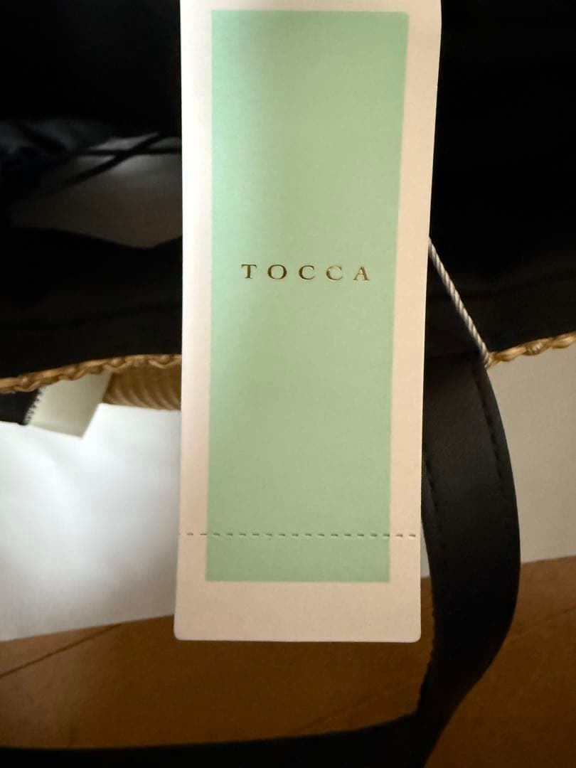 TOCCA リボン付きベージュと黒のかごトートバッグ