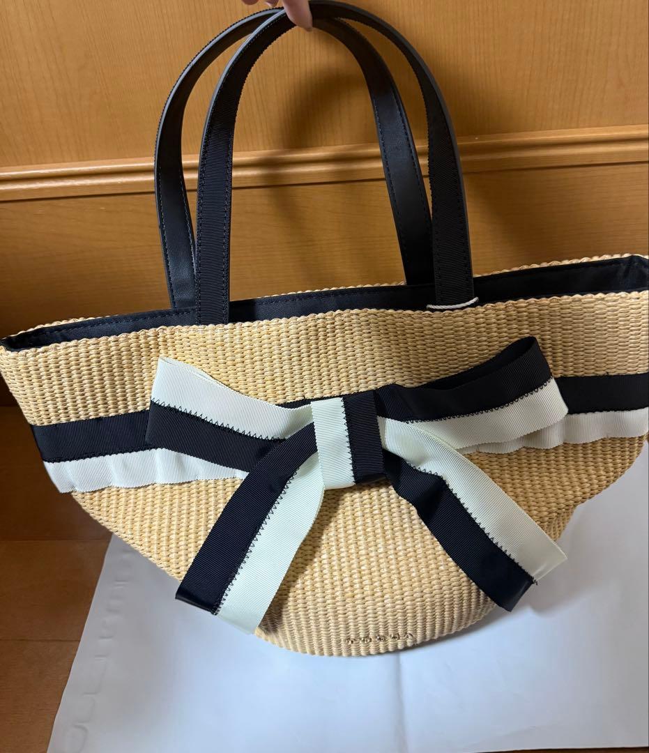 TOCCA リボン付きベージュと黒のかごトートバッグ