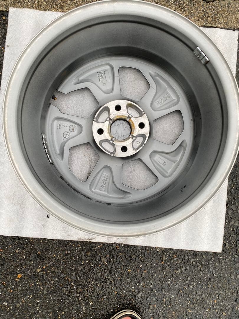 スズキ 純正16インチ アルミホイール エンケイ製