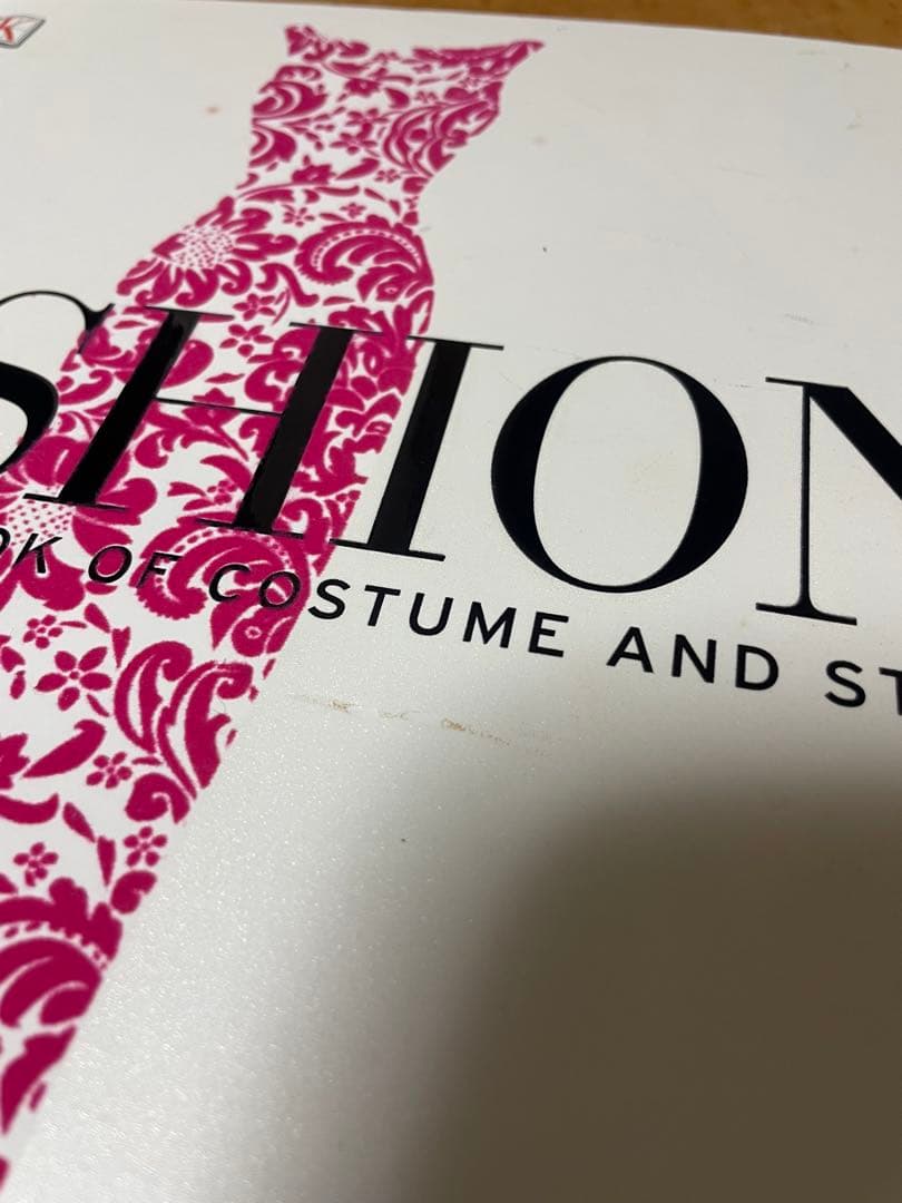 洋書　ファッション歴史THE ULTIMATE BOOK OF COSTUME