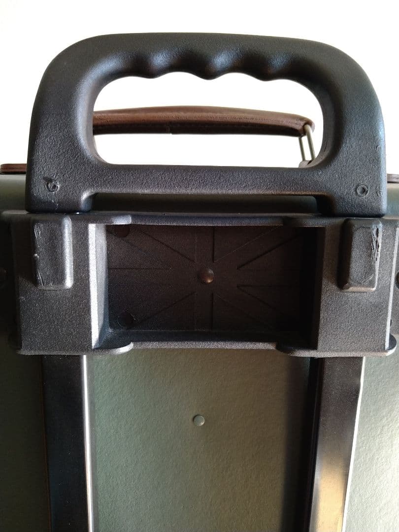 グローブトロッター　センテナリー　グリーン　18インチ　キャリーケース