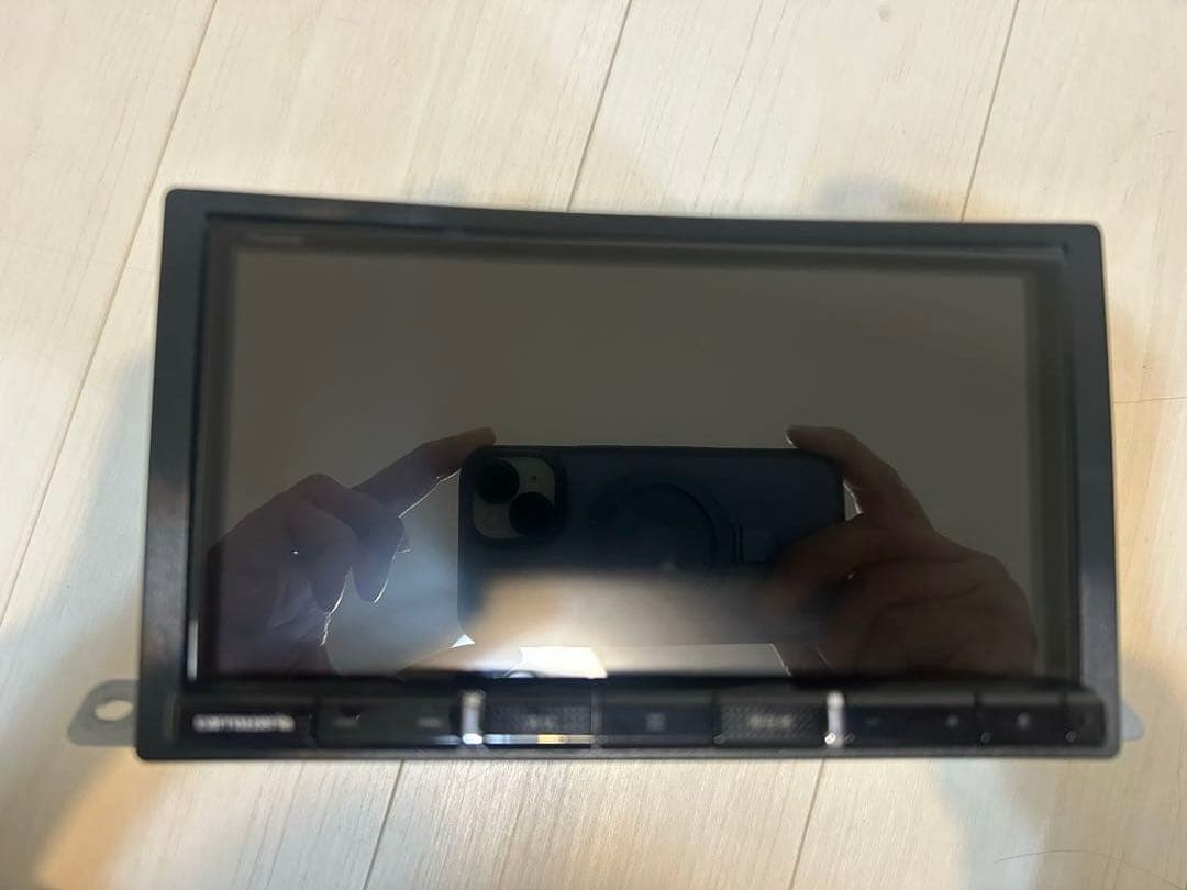 quasar. 美品カロッツェリア AVIC-RZ710 7インチナビ