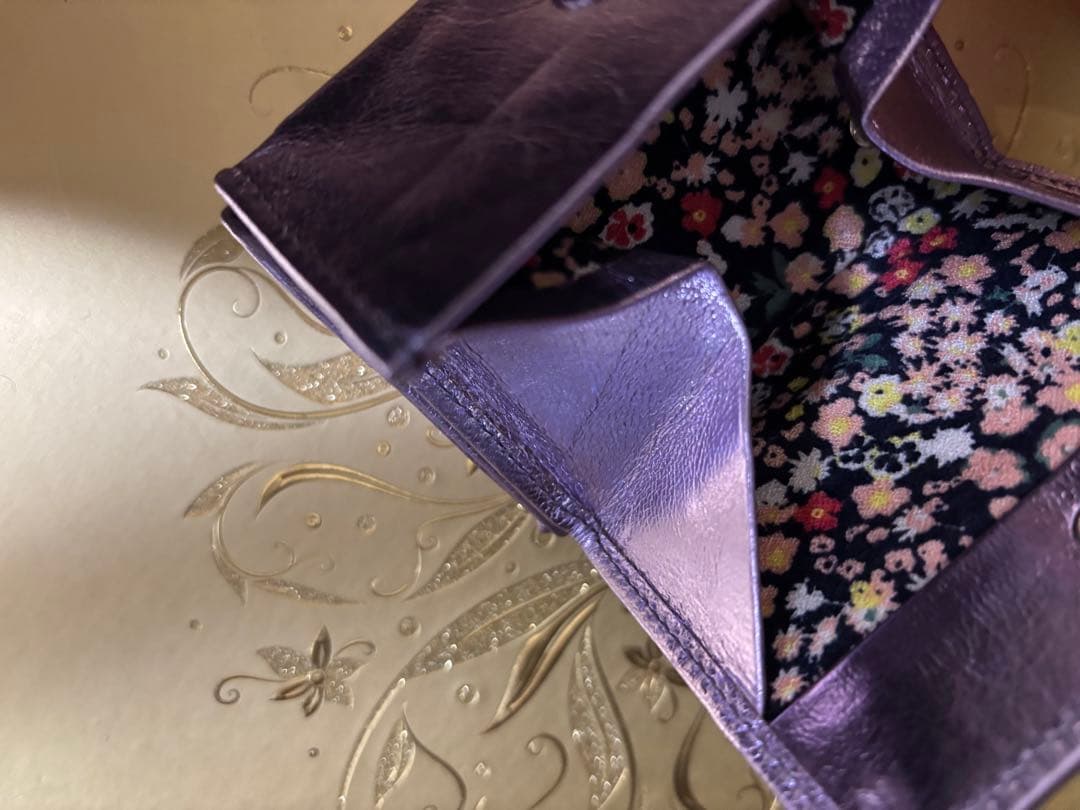 タマオワールド　不思議の国のアリス　三つ折り財布　ミニ財布　未使用　ディズニー