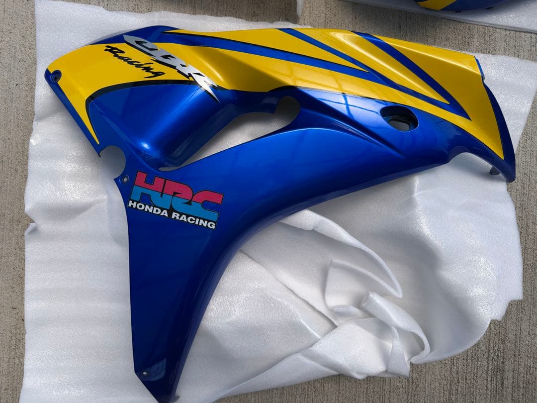 cbr1000rr sc57 後期純正カウル