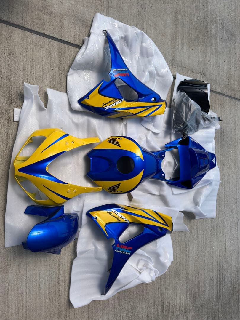 cbr1000rr sc57 後期純正カウル