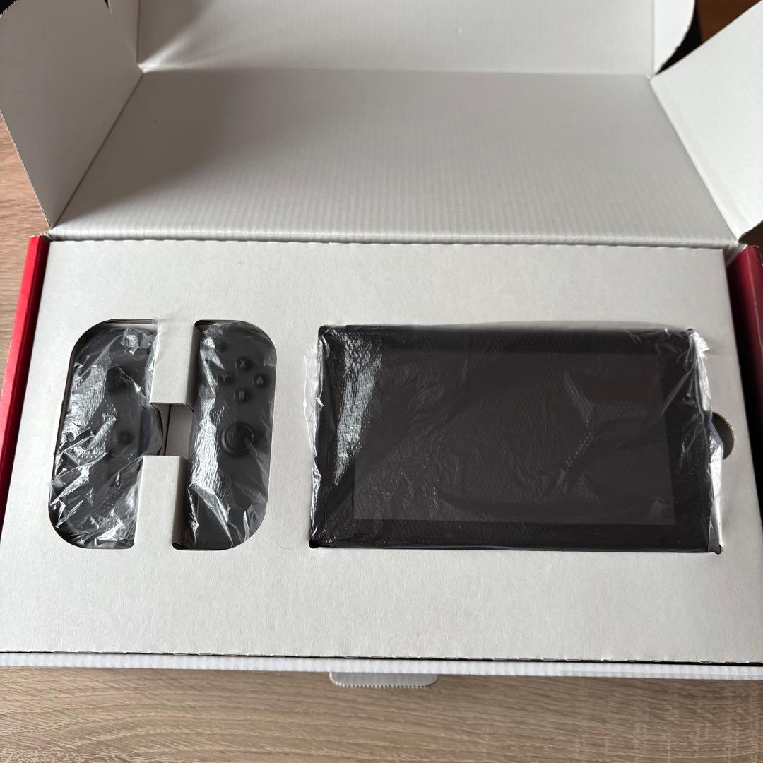 Nintendo Switch 本体 グレー等（256GBマイクロSD付き）