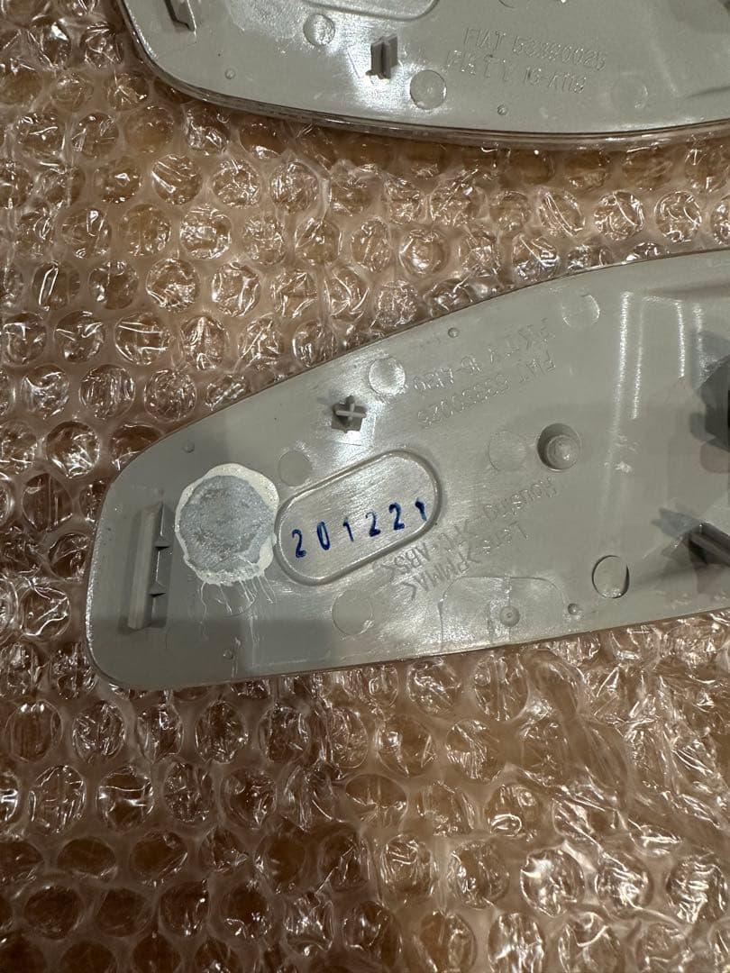 ジープ　レネゲード　純正クリアサイドマーカー 2個セット