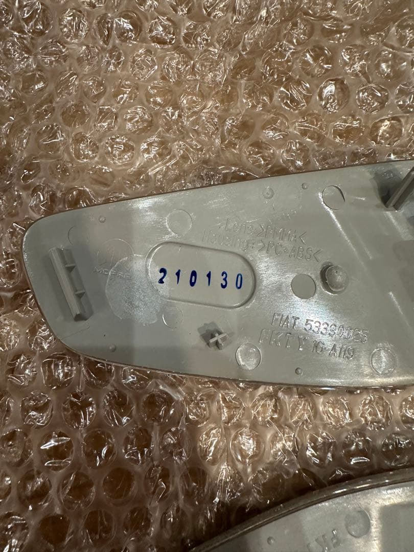 ジープ　レネゲード　純正クリアサイドマーカー 2個セット