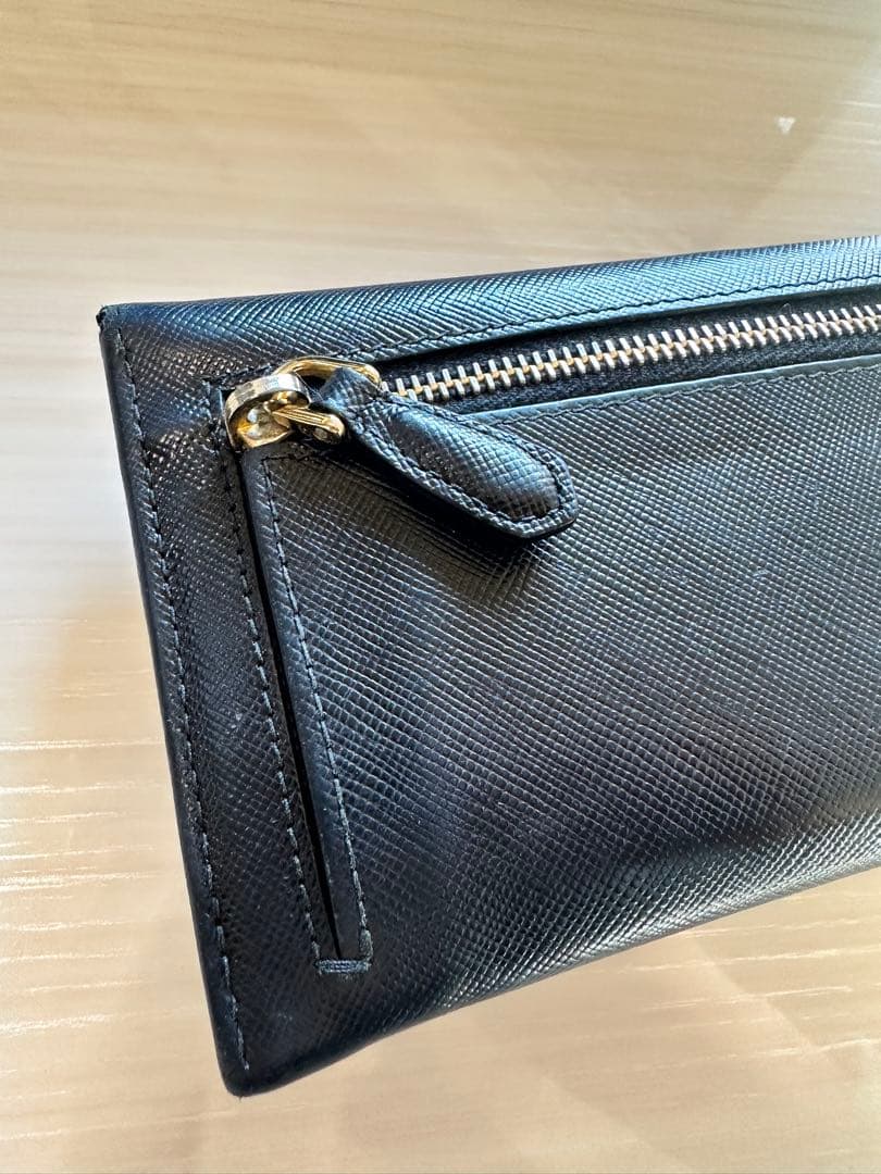 YUKI shop　PRADA リボン付き ブラックレザー 長財布
