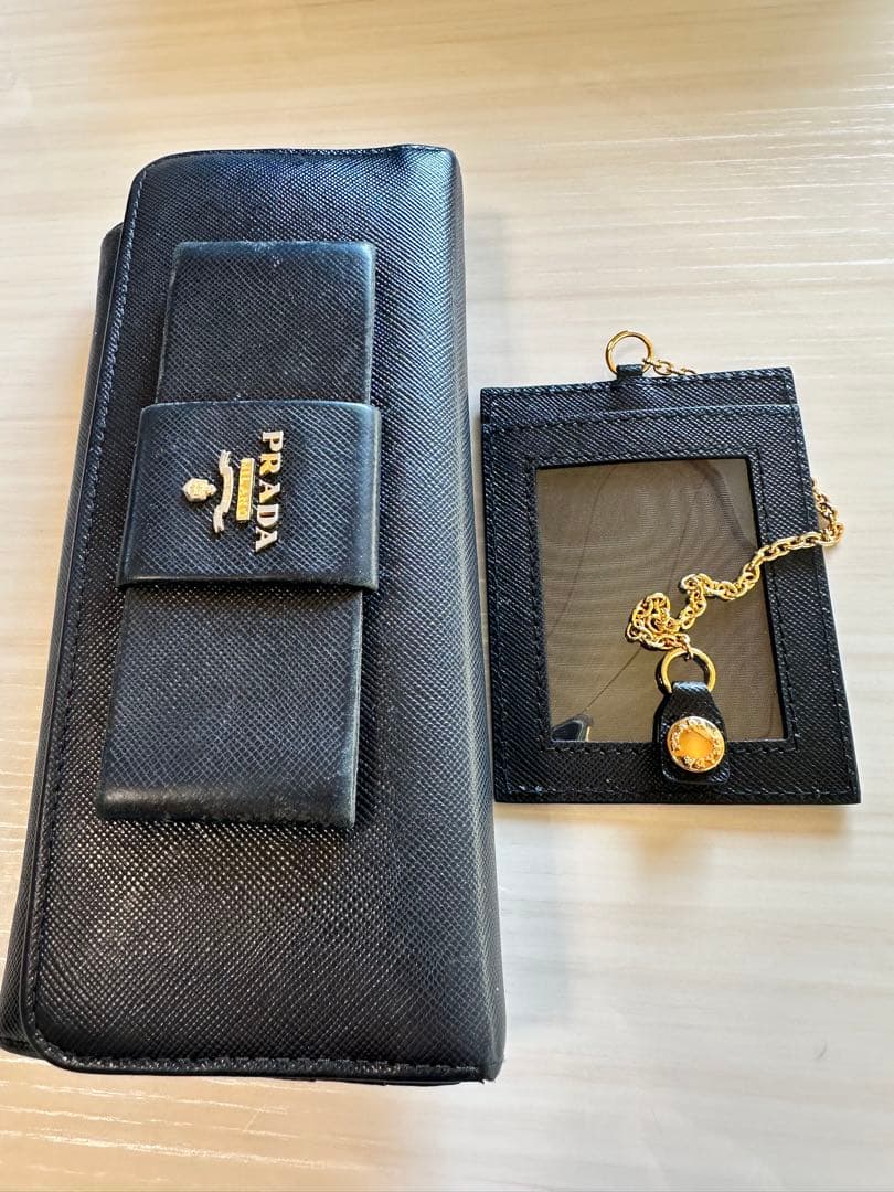 YUKI shop　PRADA リボン付き ブラックレザー 長財布