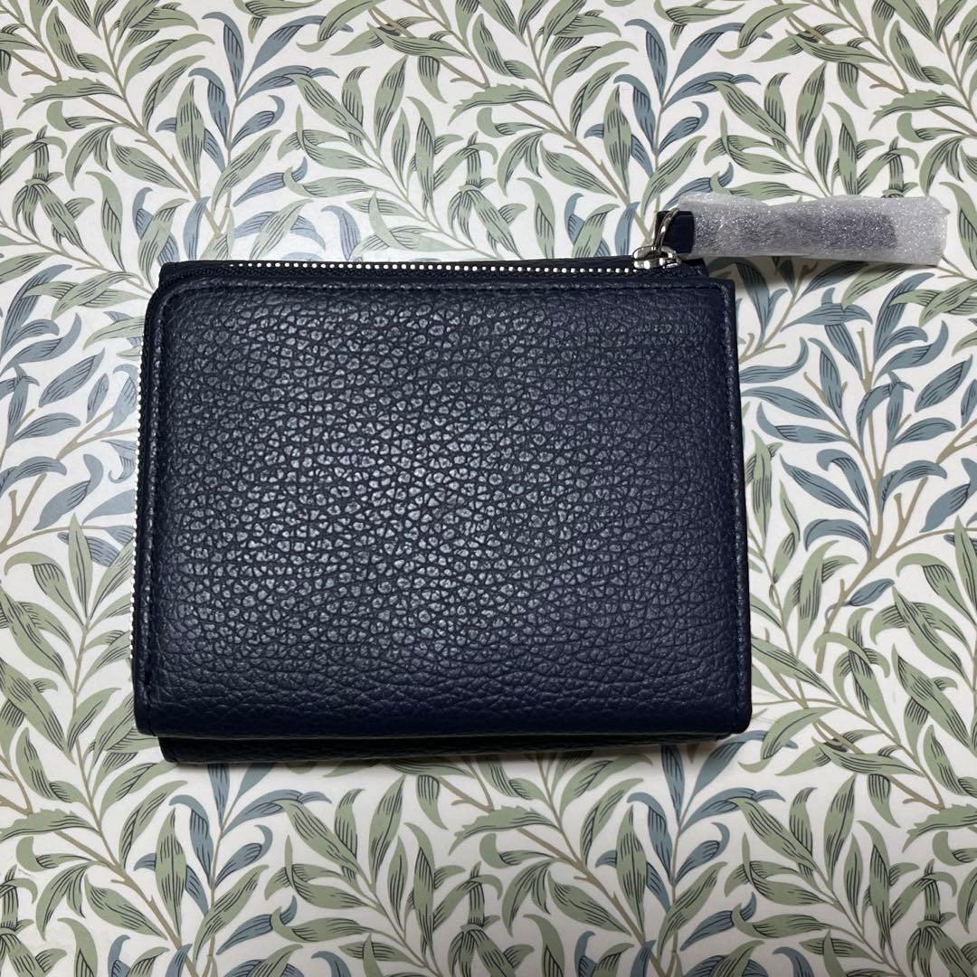 新品　ジャンニキアリーニ　ネイビー レザー 三つ折り財布