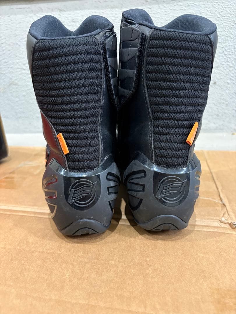 HYOD ブーツ　27.0cm 中古美品