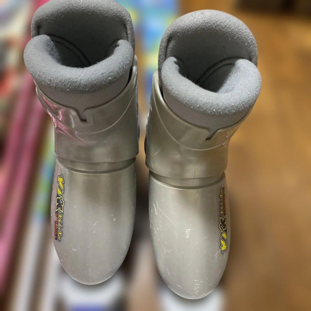 hanyaです　　　　スキー板　 ブーツ20センチ、21センチ