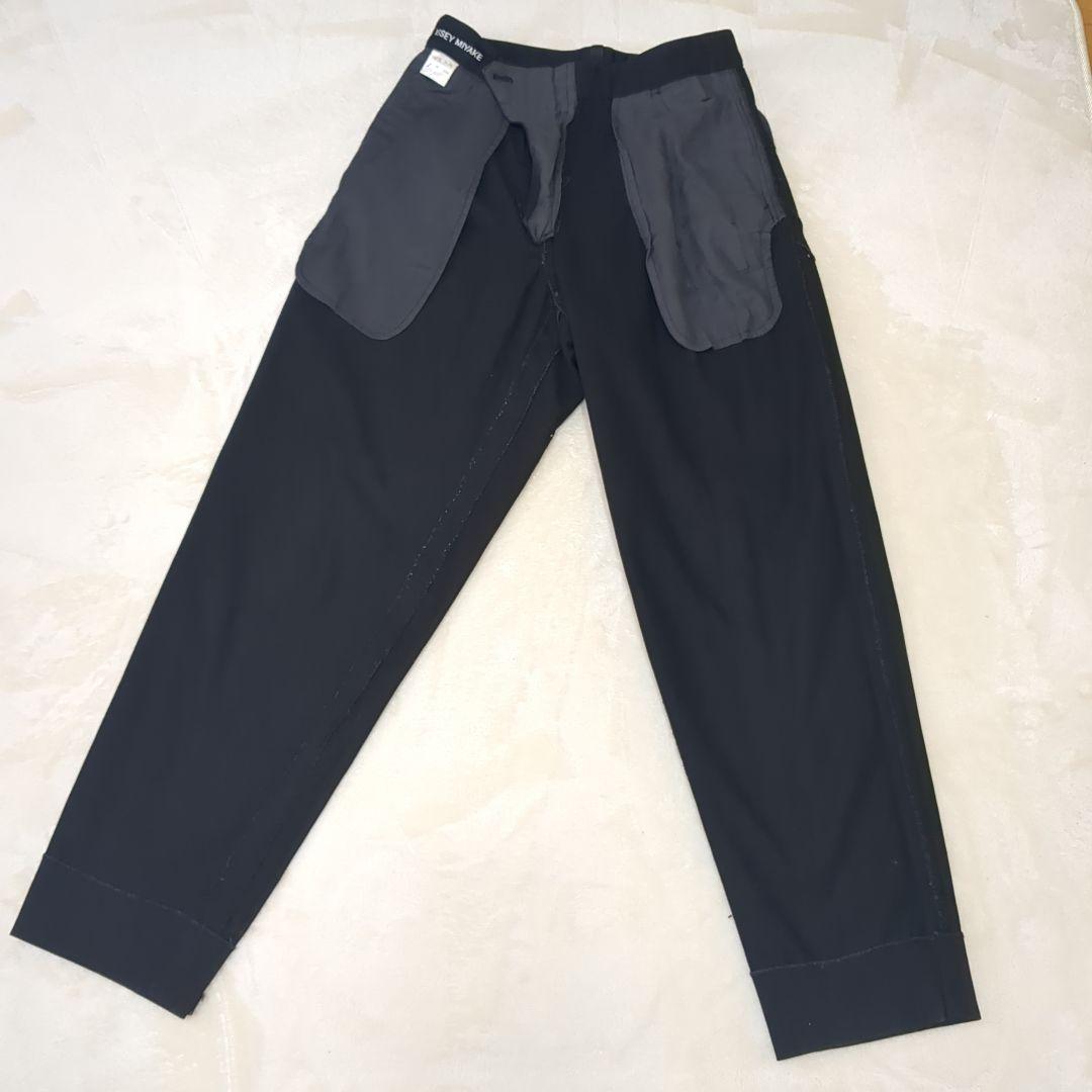 k*a様 ISSEY MIYAKE　イッセイミヤケ　黒　綿パンツ