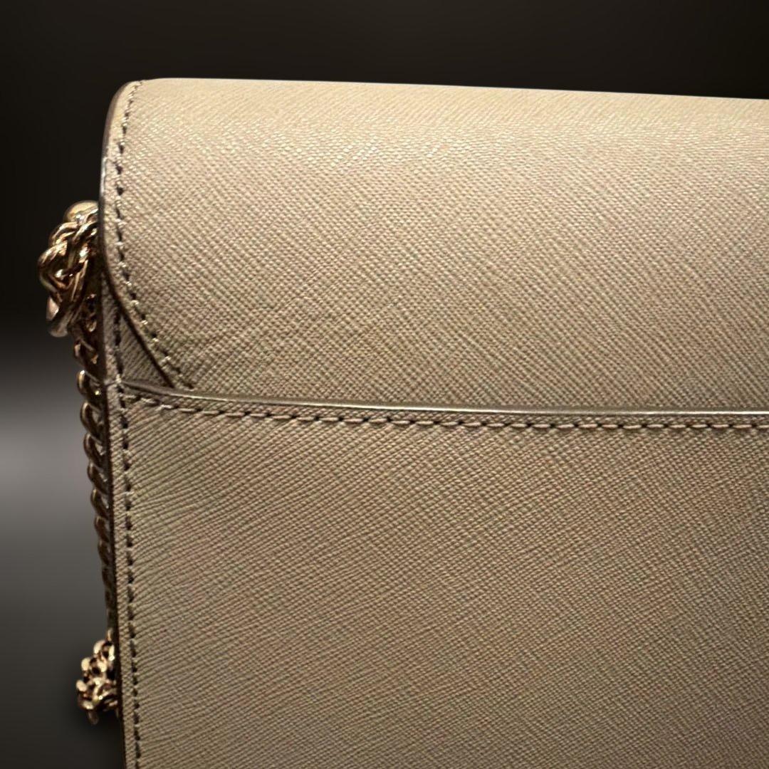 トリーバーチ　グレージュ　ショルダーバッグ　ゴールドチェーン