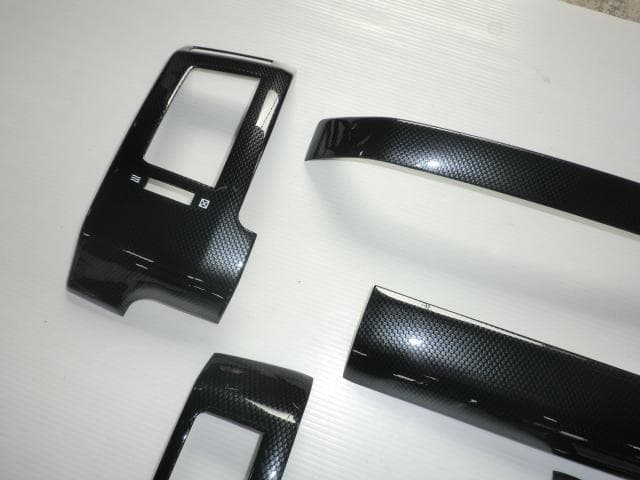 KENKEN様　デリカD5 カーボンインテリアパネル