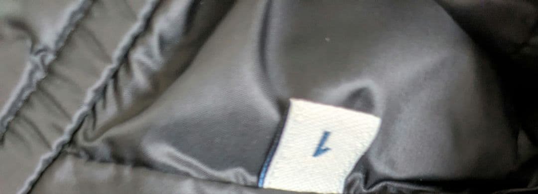 大人気　モンクレール　ブラック ダウンベスト TG 1　ダウンジャケット