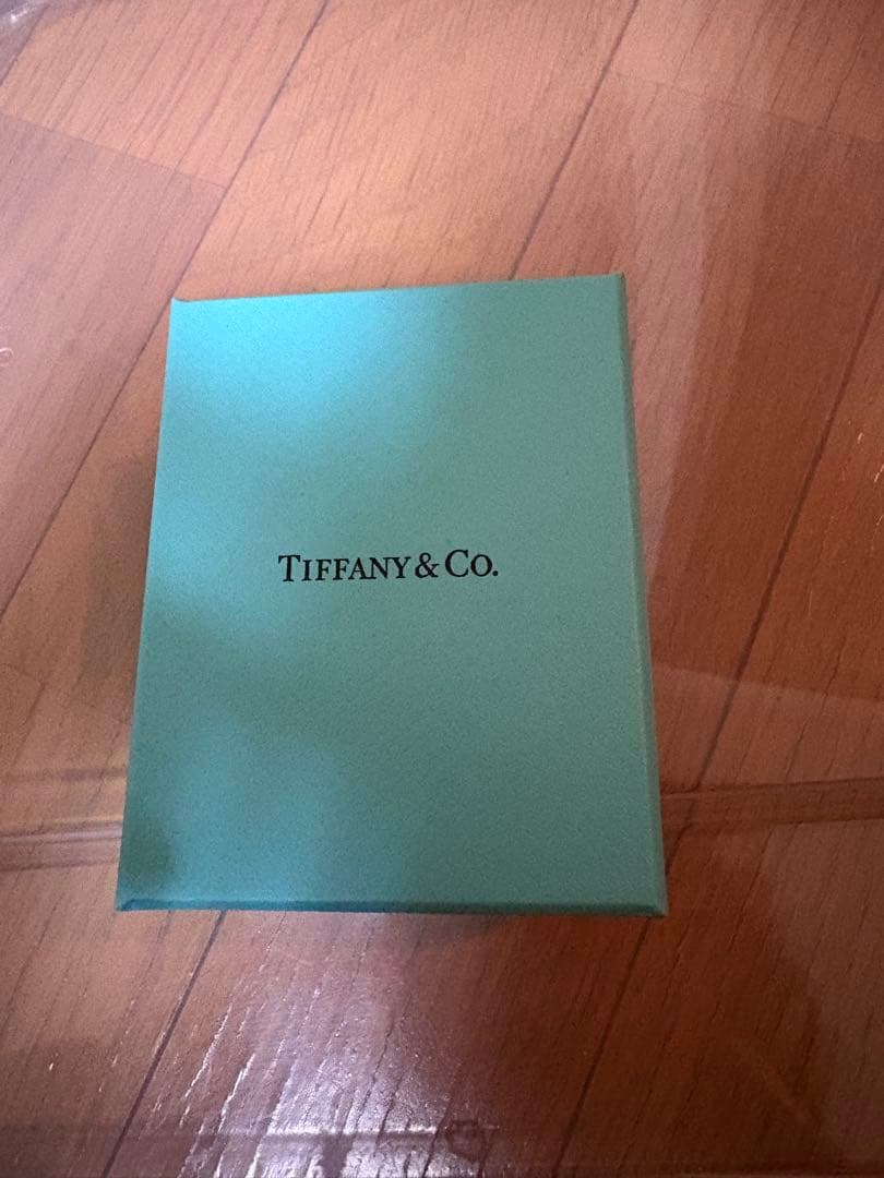 Tiffany タイニークロスピアス