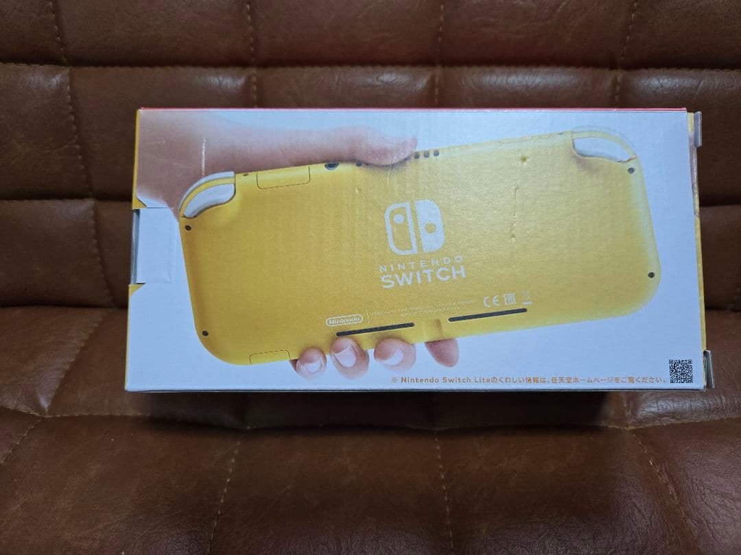 任天堂SwitchLight 本体 ★美品★