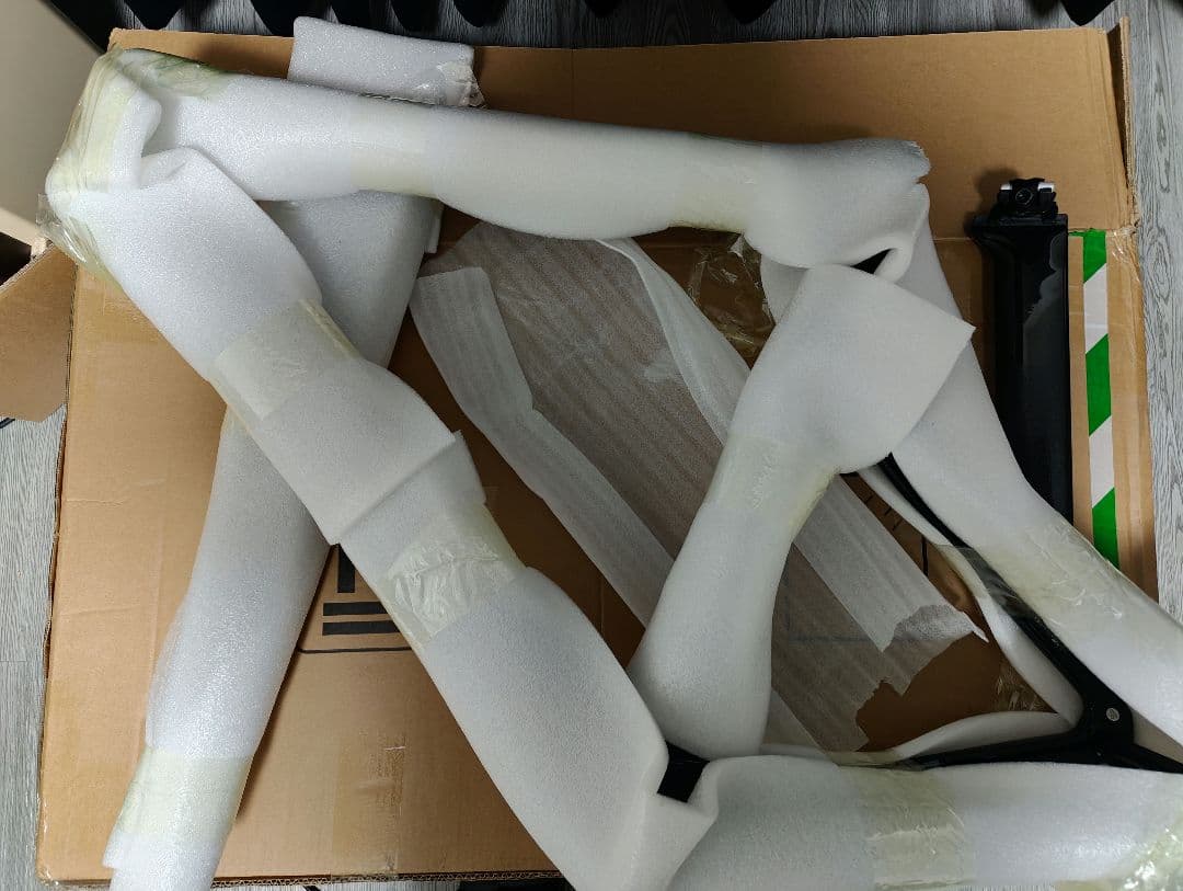 ロードバイクカーボンフレームセット ブラック52サイズ