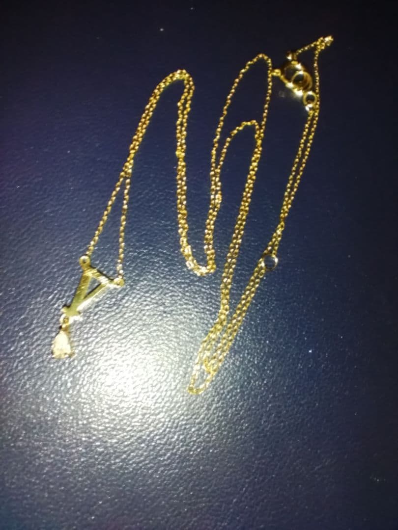 AHKAH　トライアングルトップ石付ネックレス　k18