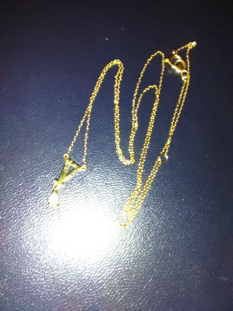 AHKAH　トライアングルトップ石付ネックレス　k18